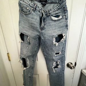 Aeropostale Boyfriend Jean.  Size 6 regular